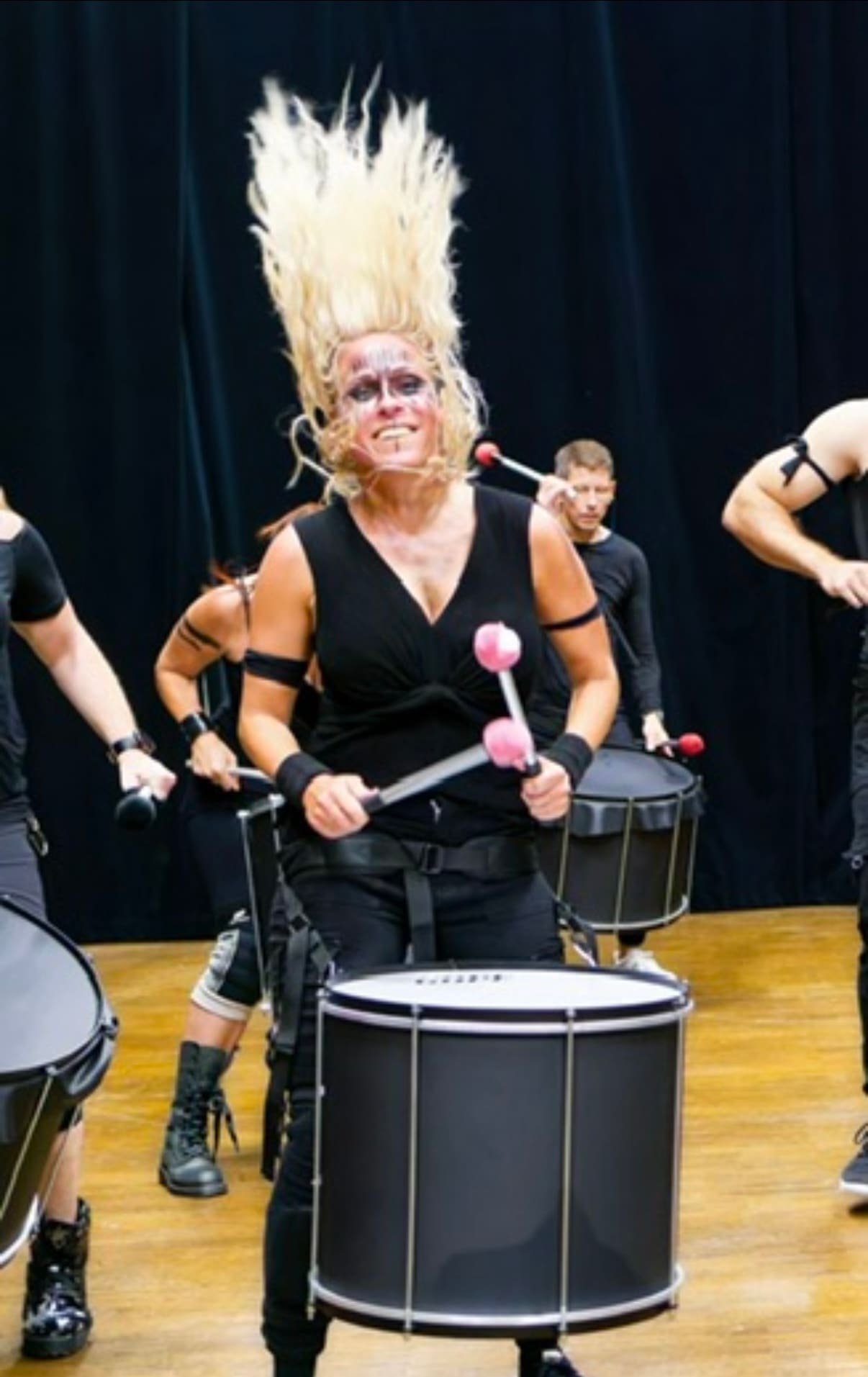 August 2025; Premiere im Dschungel Wien, Museumsquartier